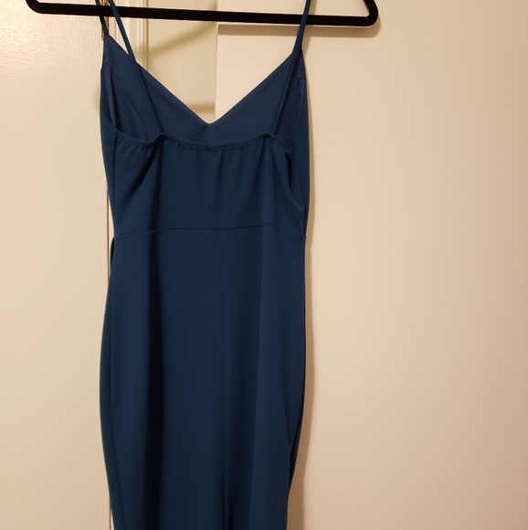 Dress - Picture 3 of 3